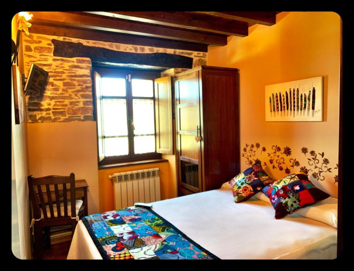 Os Tres Teixos Guest House San Acisclo Exterior photo