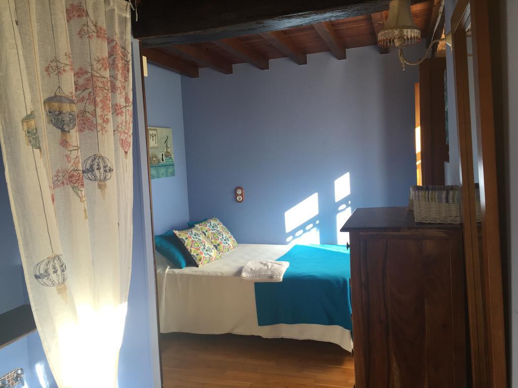Os Tres Teixos Guest House San Acisclo Exterior photo