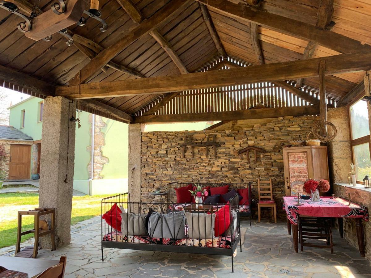 Os Tres Teixos Guest House San Acisclo Exterior photo