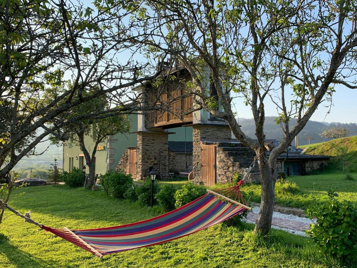 Os Tres Teixos Guest House San Acisclo Exterior photo
